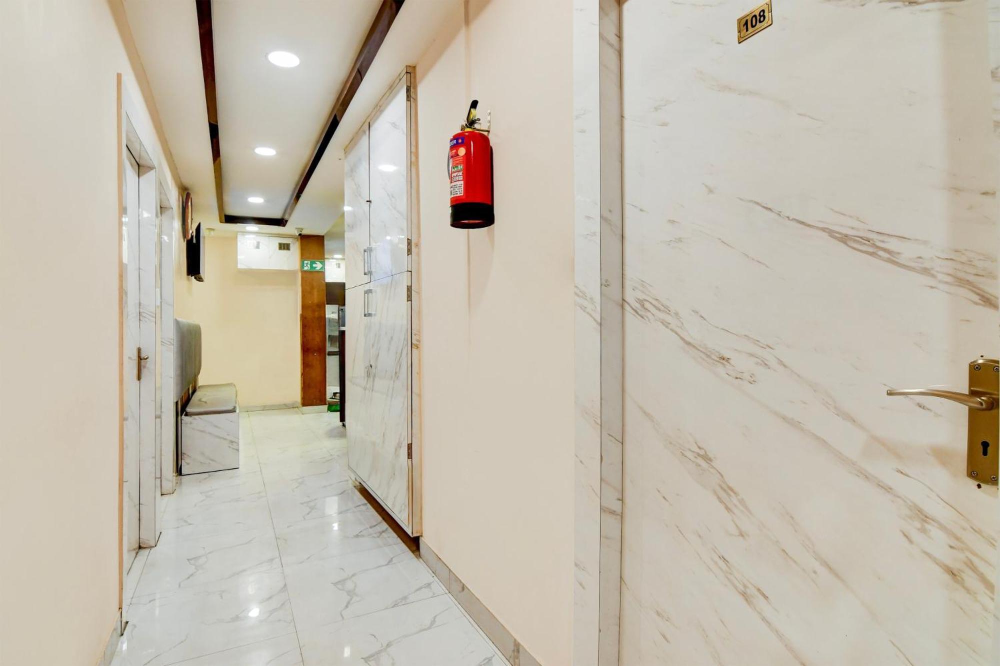 Super Hotel O Marquis Street Formerly Bk International Bara Bazar Luaran gambar